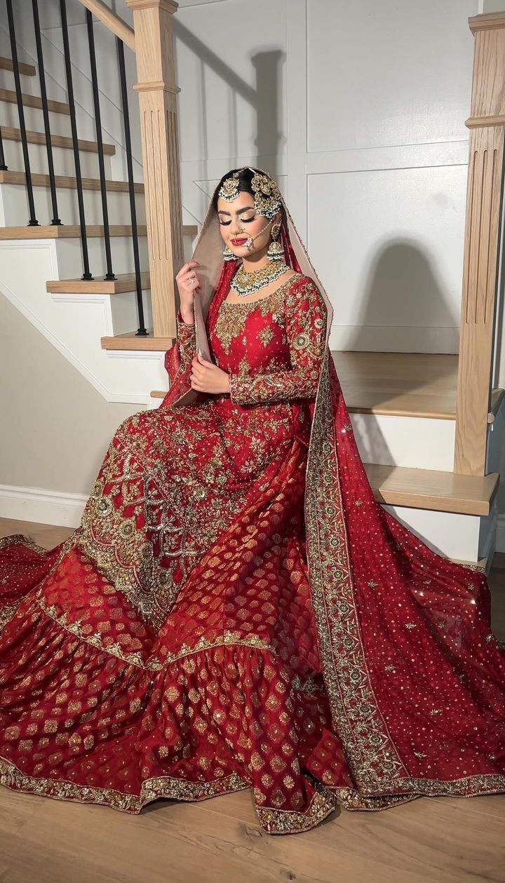 Laal Mahal Farshi Lengha set